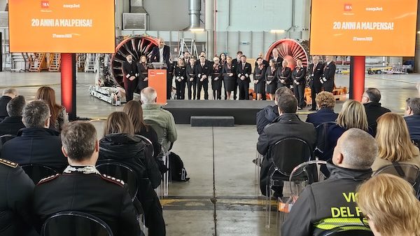 Malpensa easyjet evento 20anni