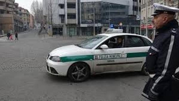 Novara droga aggressione polizia
