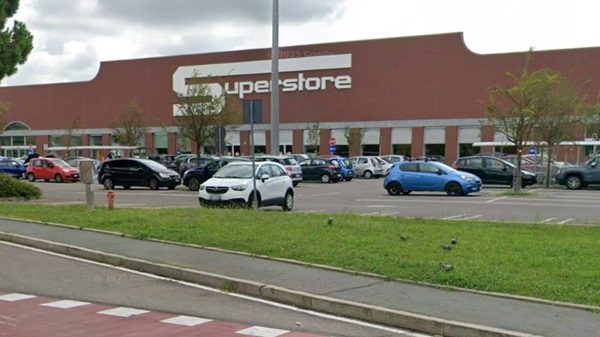 legnano supermercato esselunga vianovara