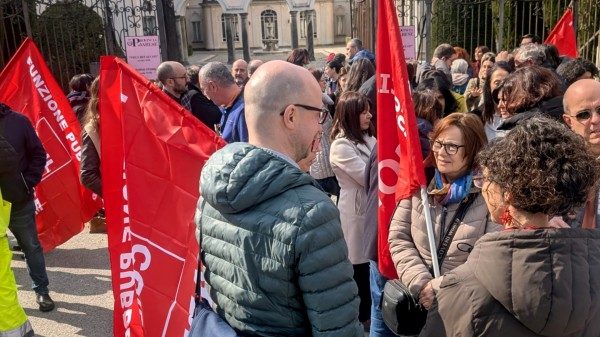 provincia assemblea dipendenti presidio