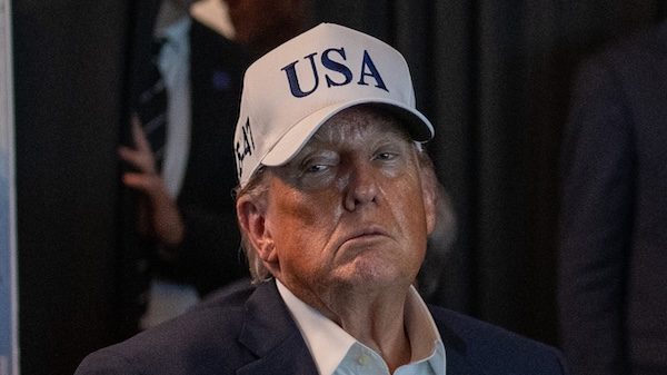 refeendum guerra trump