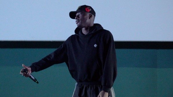 varese rapper via como