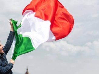 bandiera tricolore 25aprile