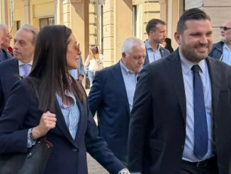 Novara polemica dissidenti FDI