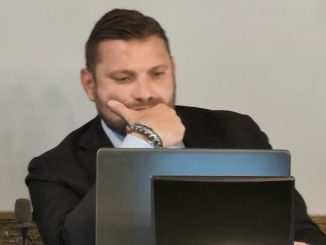 Novara DeGrandis consiglio mozione