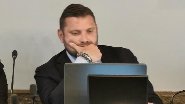 Novara DeGrandis consiglio mozione