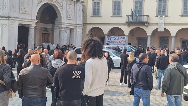 induno funerali enzo ambrosino