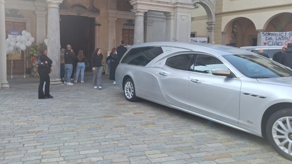 induno funerali enzo ambrosino