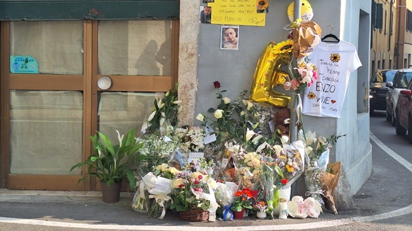 induno funerali enzo ambrosino