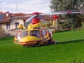 Samarate bambino cade balcone