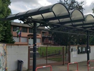 Solbiate Arno ladri scuola