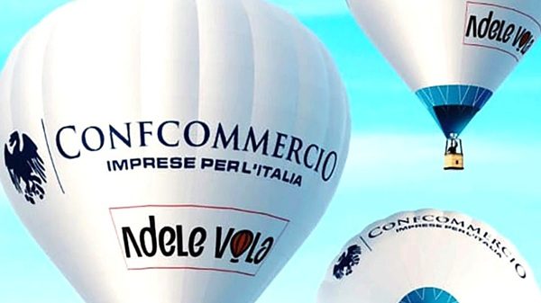 angera mongolfiera confcommercio adele