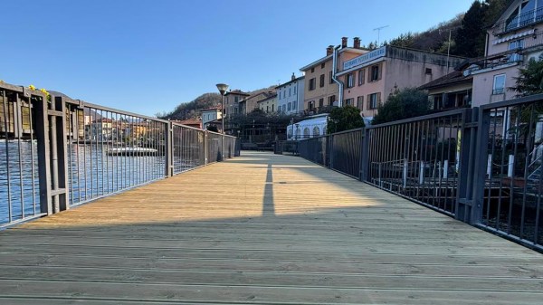 lungolago porto ceresio pavimentazione