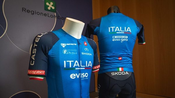 ciclismo maglia azzurra