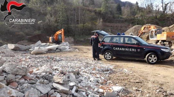 rifiuti varese arcisate denunce