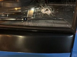 varese palo colpisce autobus