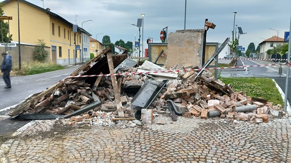 cuggiono incidente cappella distrutta