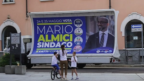 legnano elezioni camionvela centrodestra