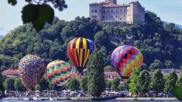 Angera eventi primavera mongolfiere