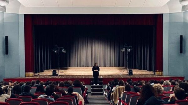 Gallarate scuola teatro arti
