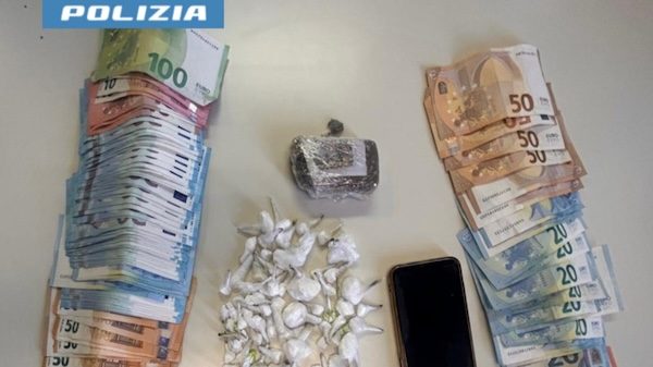 Gallarate polizia spacciatore suv
