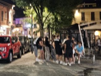 Sesto calende venerdì movida
