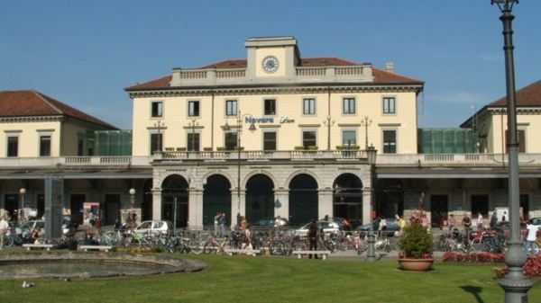 Novara stazione riapertura bar