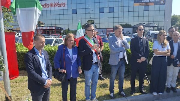 gallarate inaugurata rotonda ramelli