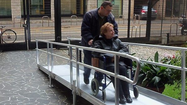 peba disabili scivolo carrozzina accessibilità
