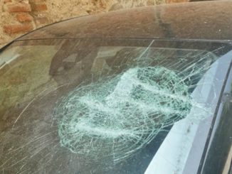 castanoprimo vandali auto danneggiamenti