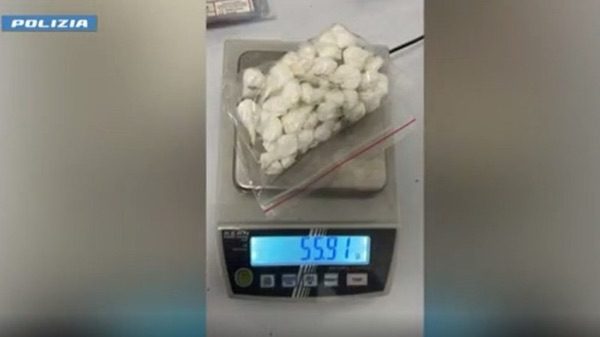 Como spacciatore cocaina arrestato