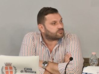 Novara comune dimissioni De Grandis