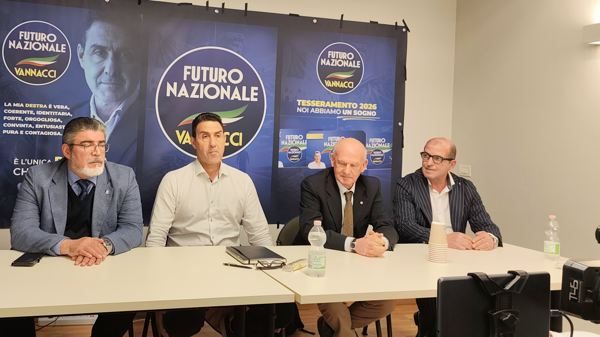 Novara replica vannacciani comune
