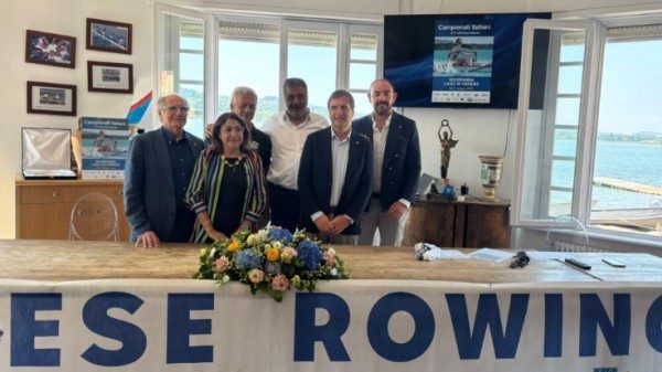 canottaggio varese campionati italiani