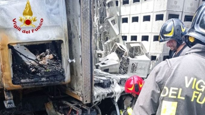 Baveno incendio Tir A26
