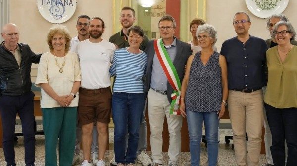 laveno giunta sindaco bresciani