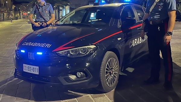 sesto calende malamovida carabinieri
