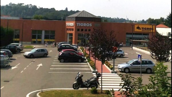 arcisate tigros truffa parcheggio