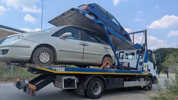Gallarate veicoli abbandonati rimossi