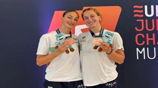 Busto Nuoto Spiz Magi Europei