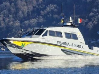 Cannobio incendio barca salvati