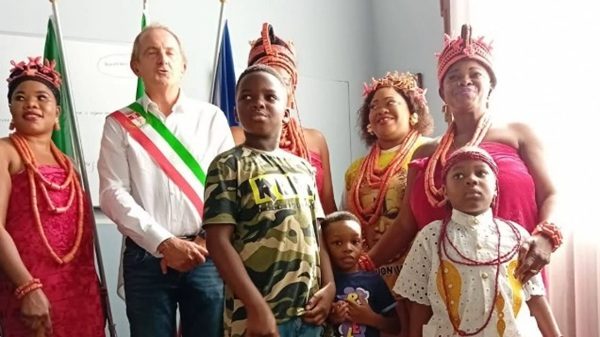 busto comunità nigeriana
