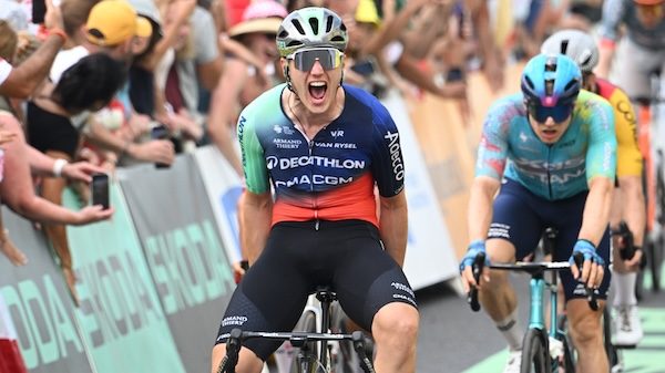 Tour vittoria Kooij Pogacar