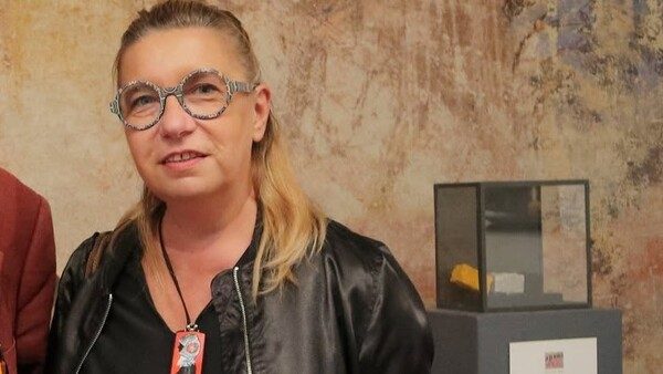 Novara morta Armani Spazio Vivace