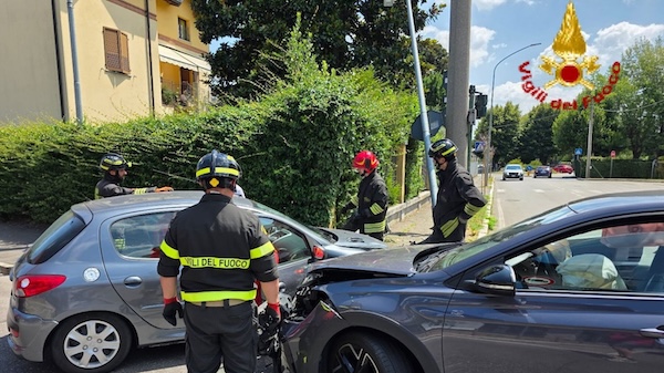 cassano magnago incidente palo