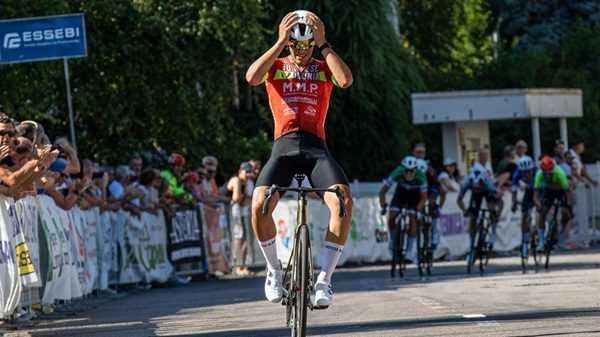 ciclismo favero premio arno