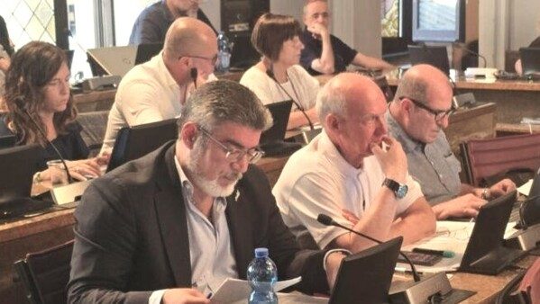 Novara Comune mozione DeGrandis