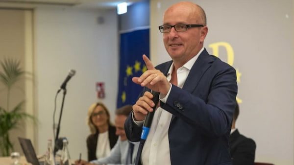 mucci forza italia rompicoglioni
