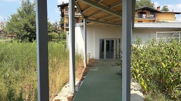 somma lombardo mensa mezzana