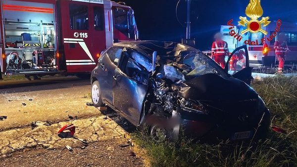 tradate incidente auto fossato